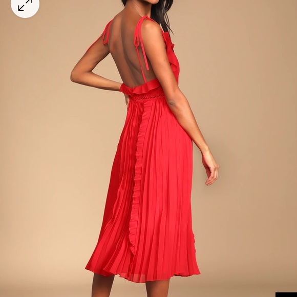 Lulu’s Never a Dull Moment Bright Red Tie-Strap Pleated Midi Dress red Small NWT - Picture 3 of 11